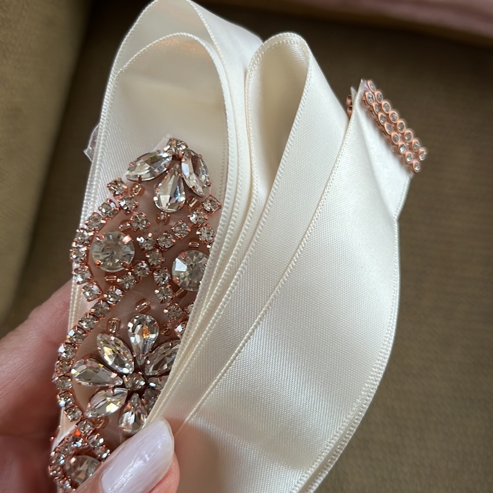 Rhinestones With Rosegold Wedding Belt - Picture 5 of 5